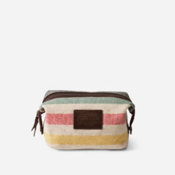 GLACIER STRIPE ESSENTIALS POUCH